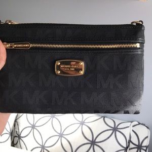 Michael Kors wristlet